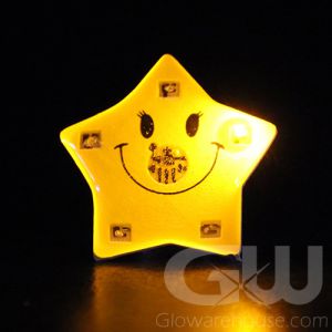 Smiley Star Party Favor Light Up Lapel Pins LED Body Light